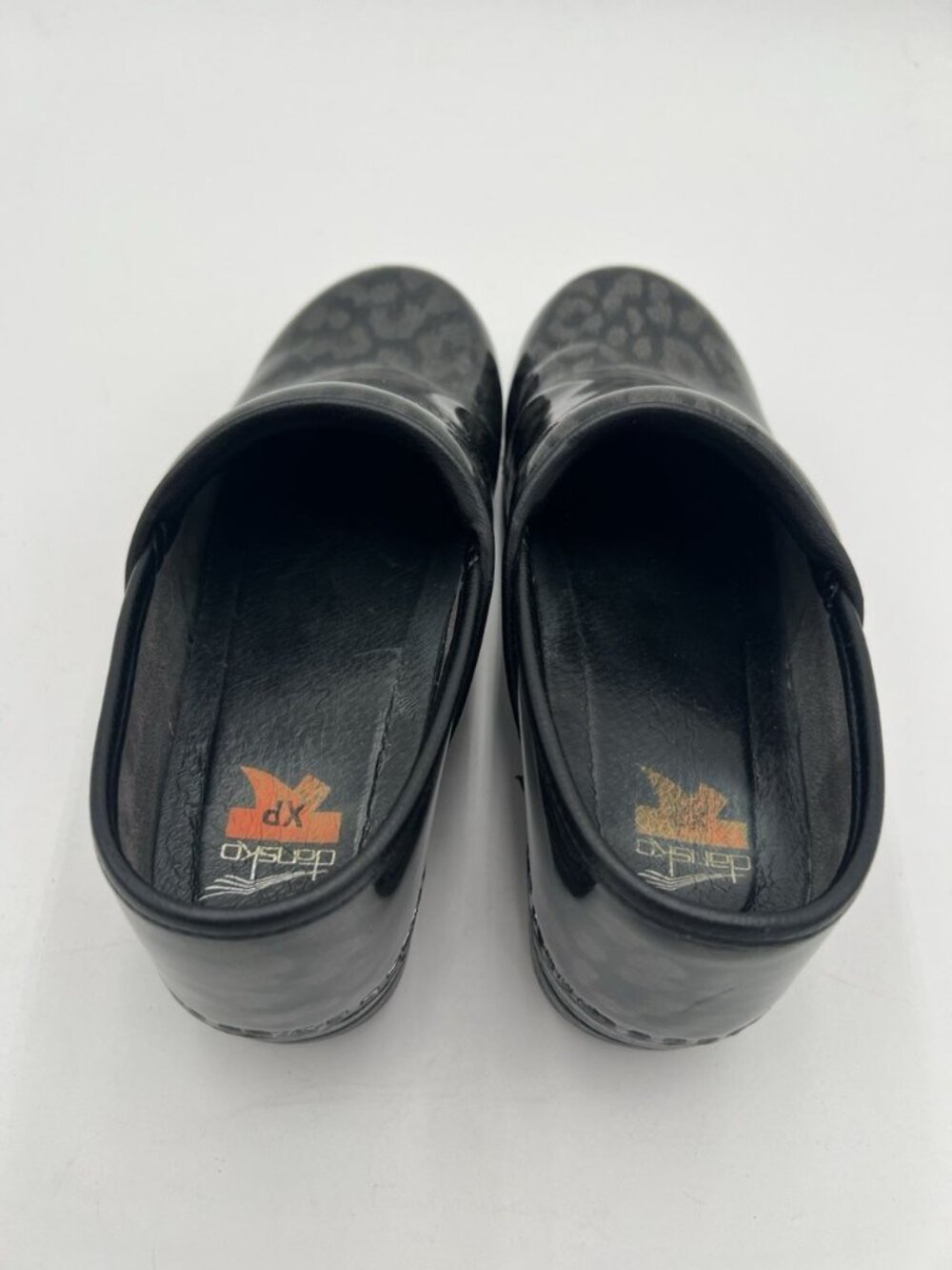 Dansko XP Patent Leather Animal Print Clogs Mules Women’s EU 38 US 8 Gray Black - Picture 7 of 12
